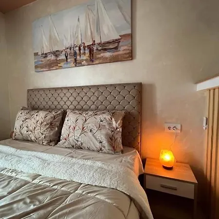 Andrea * Mali Mokri Lug