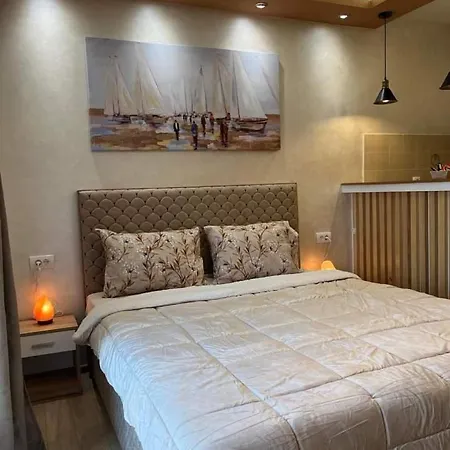 Andrea Mali Mokri Lug