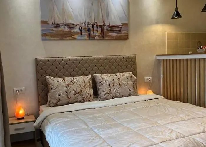 Andrea Mali Mokri Lug